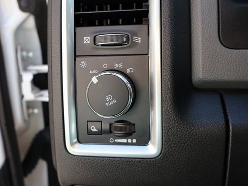 Used 2018 RAM 1500 Big Horn image 12