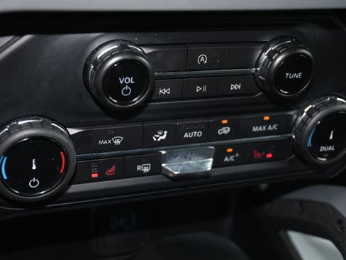 Used 2022 Ford Bronco Big Bend image 14