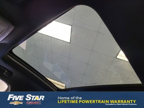 New 2026 Chevrolet Equinox RS w/ Convenience Package III FWD image 16