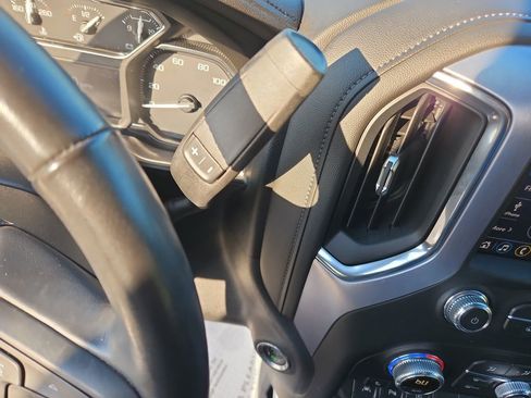 Used 2020 GMC Sierra 1500 SLT w/ SLT Premium Plus Package image 24