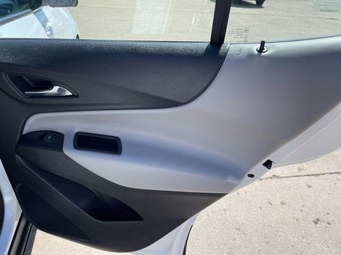 Used 2023 Chevrolet Equinox LS w/ Driver Confidence II Package FWD image 14