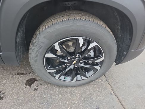 Certified 2023 Chevrolet TrailBlazer LT w/ Convenience Package image 9
