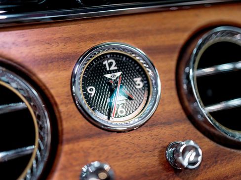 Used 2022 Bentley Continental GT V8 image 74