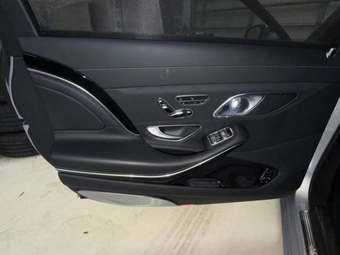 Used 2016 Mercedes-Benz Maybach S 600 image 12