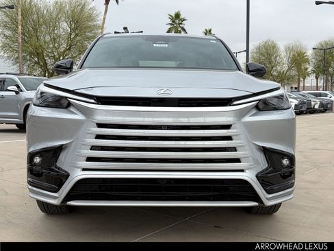 New 2026 Lexus TX 500h AWD image 9