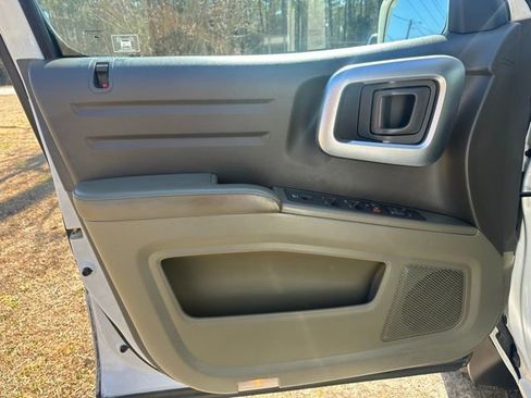 Used 2006 Honda Ridgeline RTL image 11