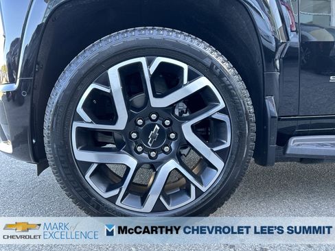 New 2024 Chevrolet Silverado EV RST image 12