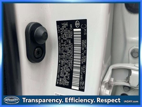 Used 2022 Toyota Corolla SE w/ Body Protection Package (TMS) image 17