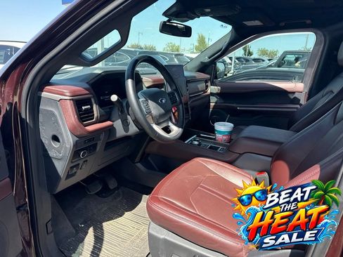 Used 2023 Ford Expedition Max Limited RWD image 5