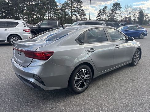 Used 2023 Kia Forte LXS w/ LXS Technology Package image 8