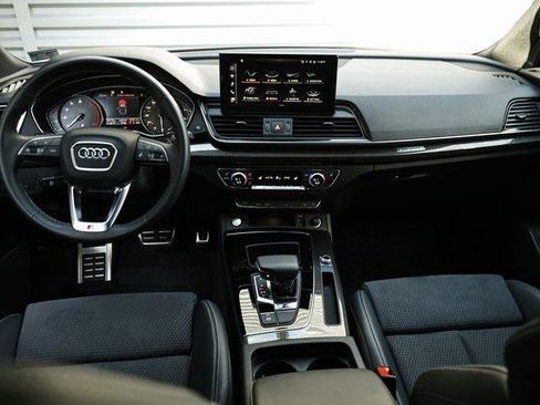Certified 2024 Audi SQ5 Premium image 25