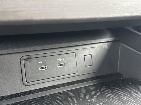 Used 2025 Nissan Murano SV image 25