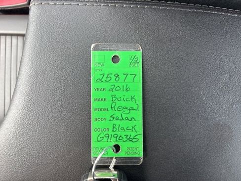 Used 2016 Buick Regal Premium image 37