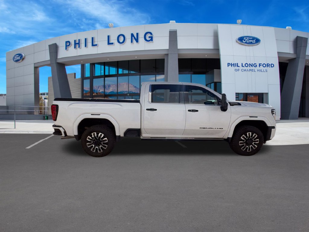 Used 2024 GMC Sierra 2500 Denali Ultimate AWD/4WD image 8