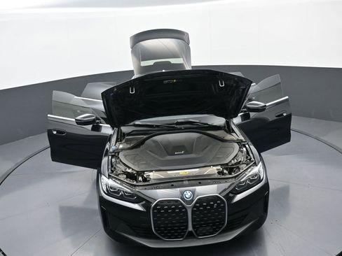 Used 2024 BMW i4 eDrive35 w/ Premium Package RWD image 38