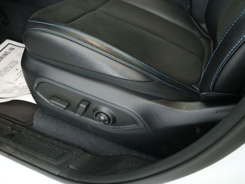 Used 2023 Jeep Grand Cherokee Trailhawk image 9