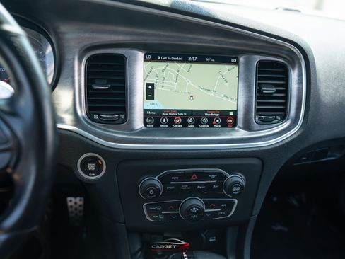 Used 2018 Dodge Charger R/T RWD image 28
