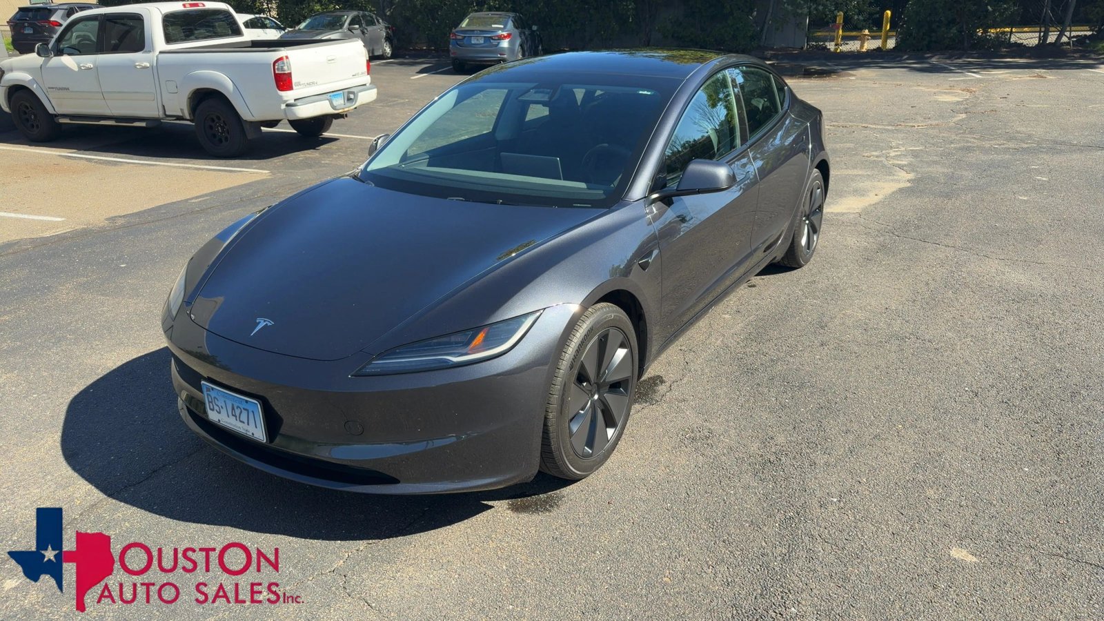 Used 2024 Tesla Model 3 Standard Range RWD image 1