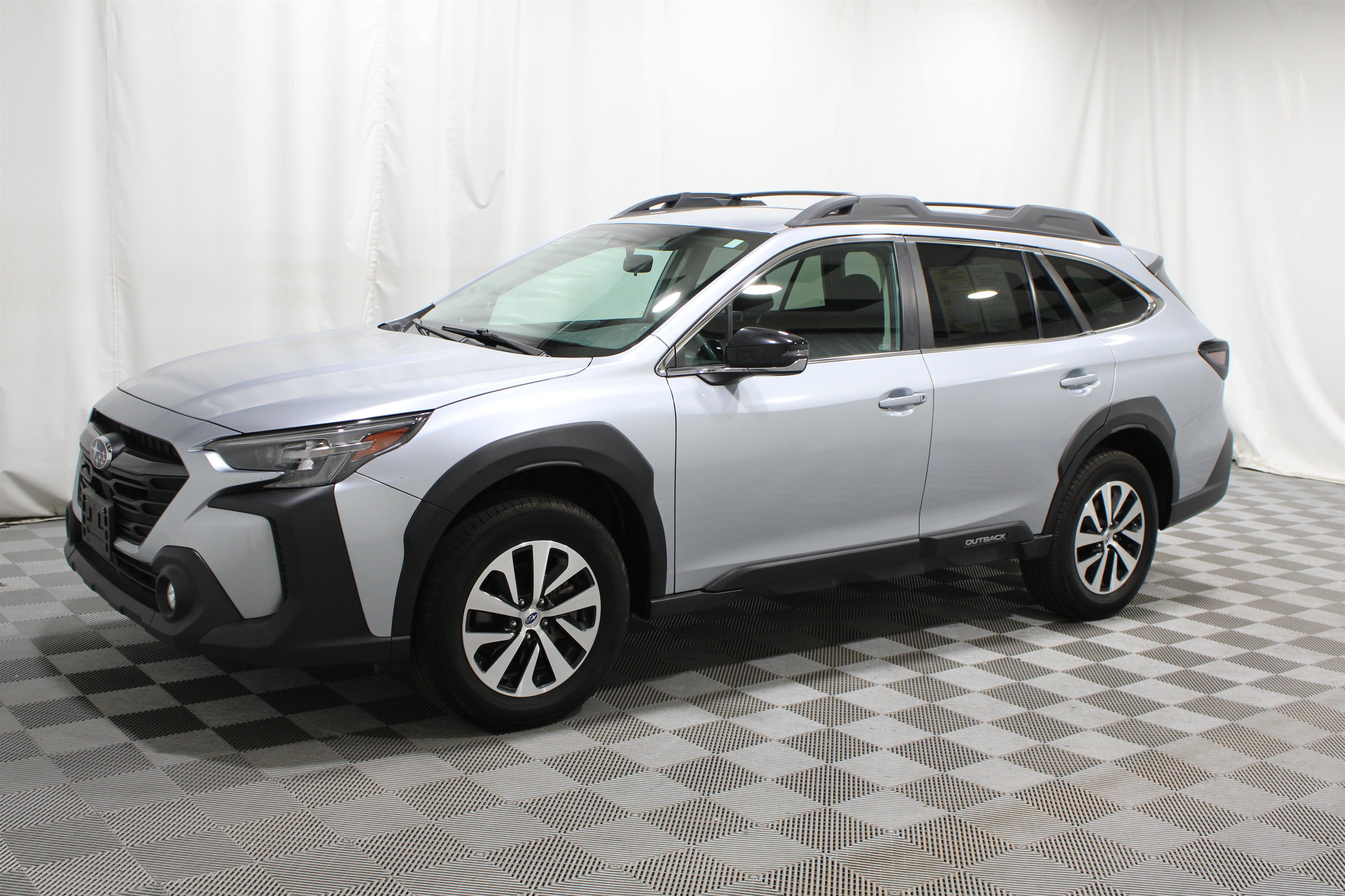Used 2024 Subaru Outback Premium AWD/4WD image 33