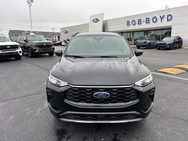Certified 2024 Ford Escape ST-Line w/ Tech Pack #1 AWD/4WD image 2