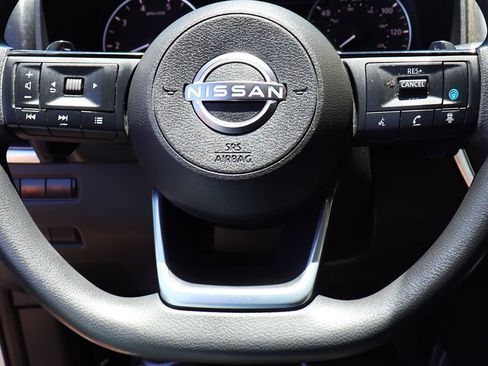 Used 2023 Nissan Rogue SV FWD image 55