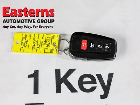 Used 2021 Toyota Camry LE FWD image 21