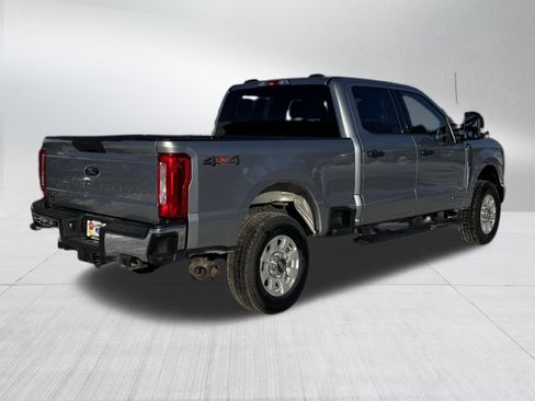 Used 2024 Ford F250 XLT image 7