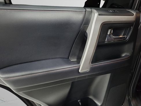 Certified 2018 Toyota 4Runner Limited AWD/4WD image 9