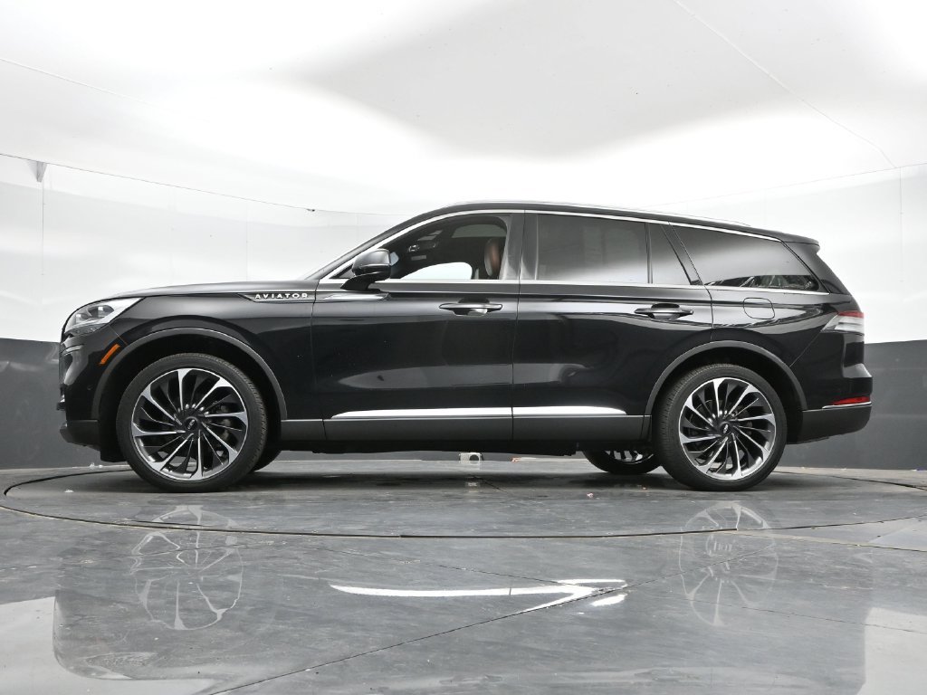 Used 2022 Lincoln Aviator Reserve w/ Equipment Group 201A AWD/4WD image 48