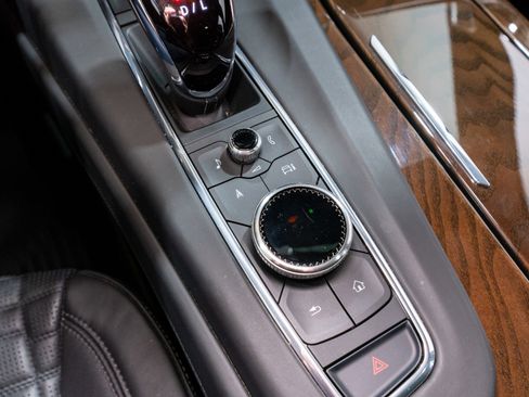 Used 2023 Cadillac Escalade Sport Platinum w/ LPO, ONYX Package image 28