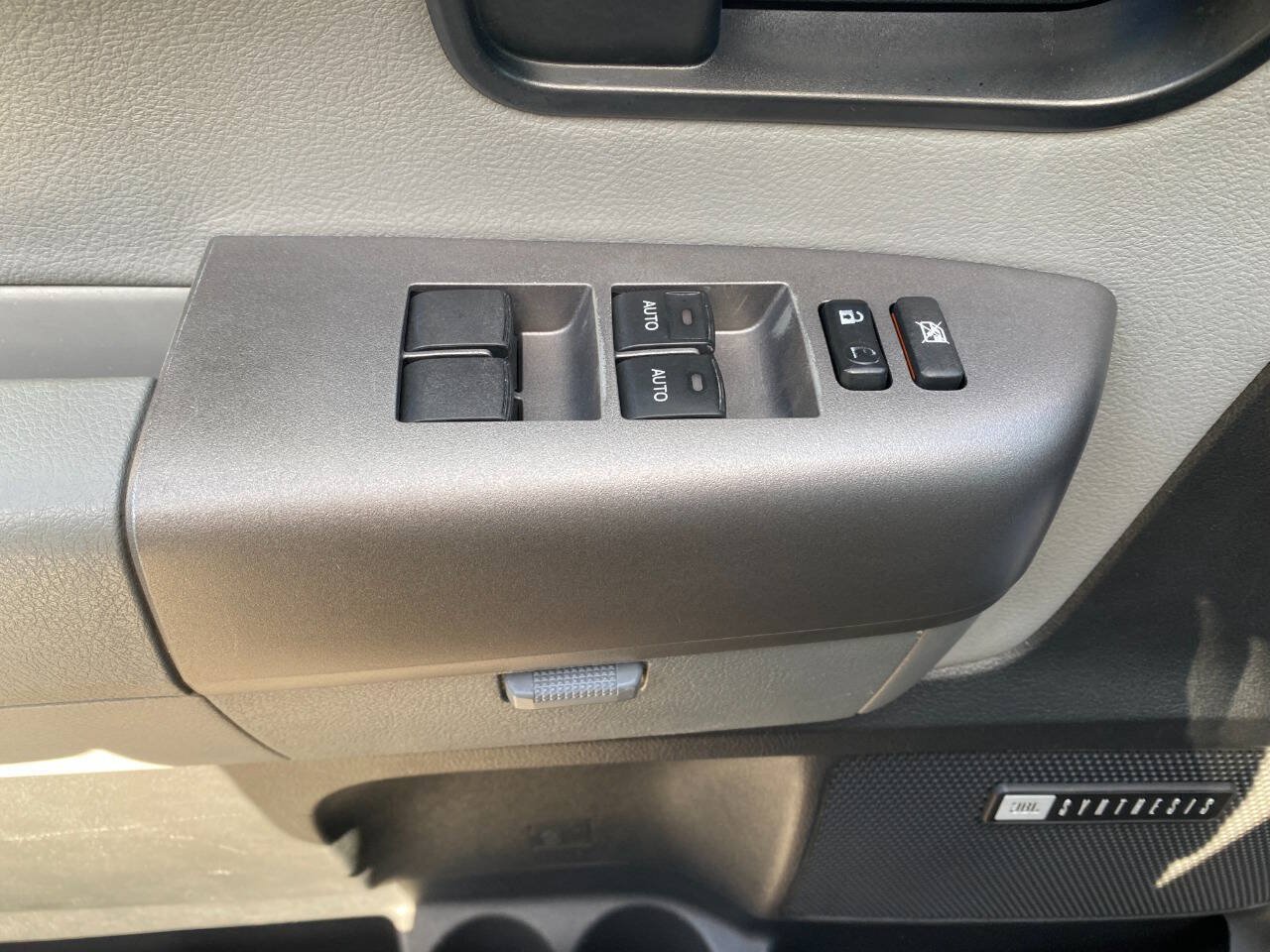 Used 2012 Toyota Sequoia Limited AWD/4WD image 12