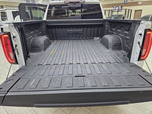 Used 2025 GMC Sierra 1500 Denali w/ Denali Reserve Package AWD/4WD image 14
