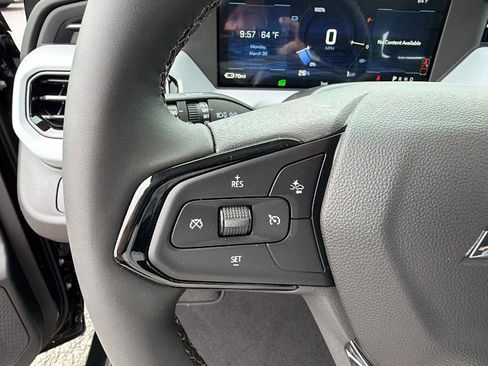 New 2027 Chevrolet Bolt LT w/ Comfort Package FWD image 20