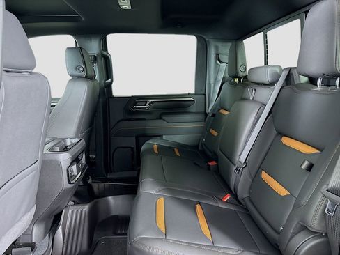 New 2026 GMC Sierra 2500 AT4 w/ AT4 Preferred Package image 25