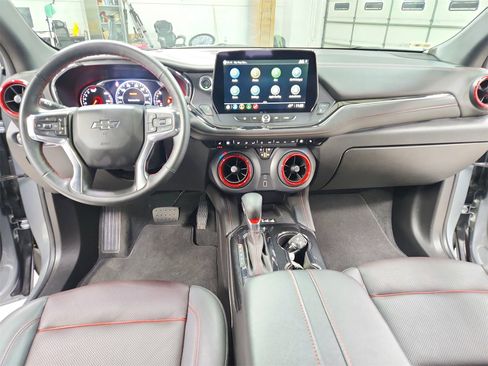 Used 2025 Chevrolet Blazer RS image 25