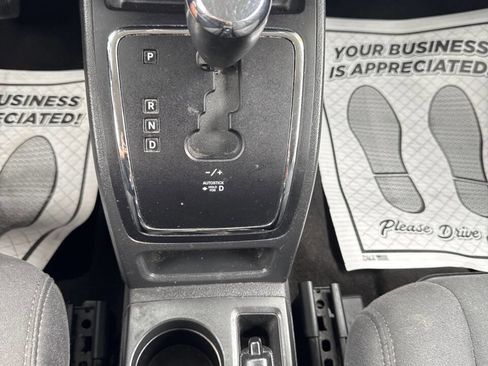 Used 2015 Jeep Patriot Latitude image 19