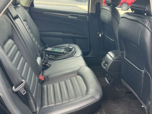 Used 2018 Ford Fusion Energi SE image 13