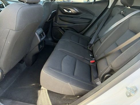 Used 2024 GMC Terrain SLE image 26