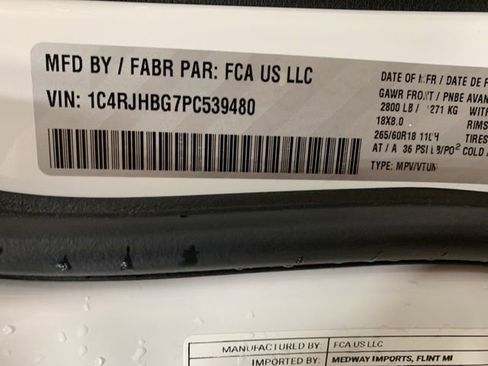 Used 2023 Jeep Grand Cherokee Limited image 36