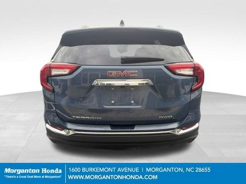 Used 2024 GMC Terrain SLT AWD/4WD image 7