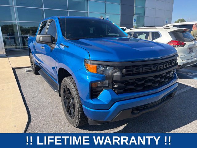 Used 2022 Chevrolet Silverado 1500 Custom w/ LPO, Dark Essentials Package AWD/4WD image 2