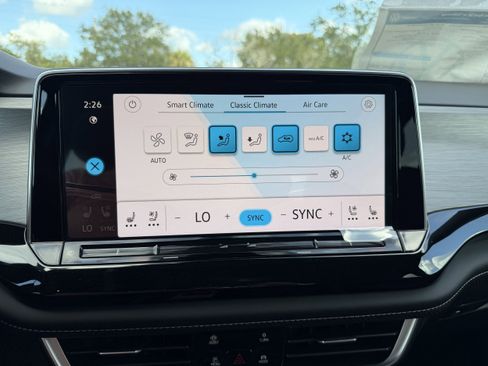 New 2026 Volkswagen Atlas Cross Sport SE image 20