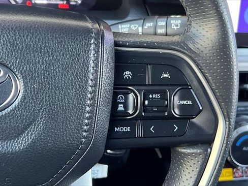 Certified 2025 Toyota 4Runner TRD Off-Road Premium AWD/4WD image 28