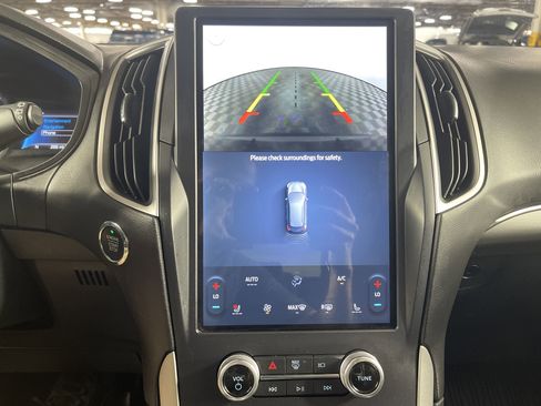 Used 2022 Ford Edge SEL w/ Convenience Package image 22