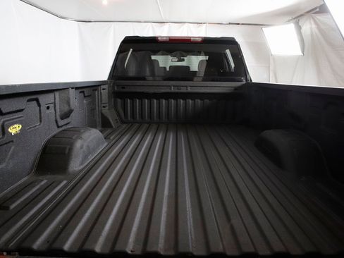 Used 2022 Chevrolet Silverado 2500 Custom image 5