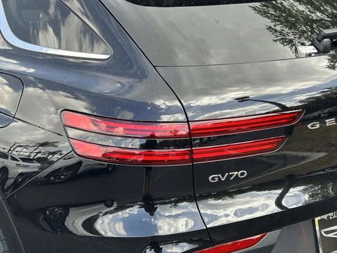 New 2026 Genesis GV70 2.5T Advanced image 15