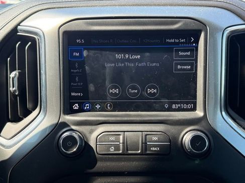 Used 2022 Chevrolet Silverado 1500 RST w/ Redline Edition AWD/4WD image 22