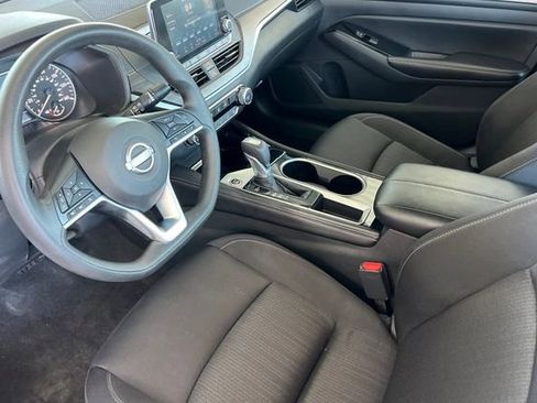 Used 2023 Nissan Altima 2.5 SV image 10