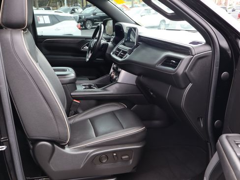 Used 2022 GMC Yukon SLT w/ SLT Premium Package image 27