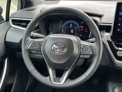 Used 2025 Toyota Corolla SE image 37
